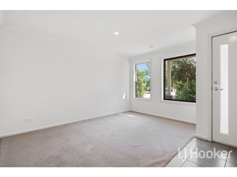 8 Boswell Place, Truganina VIC 3029