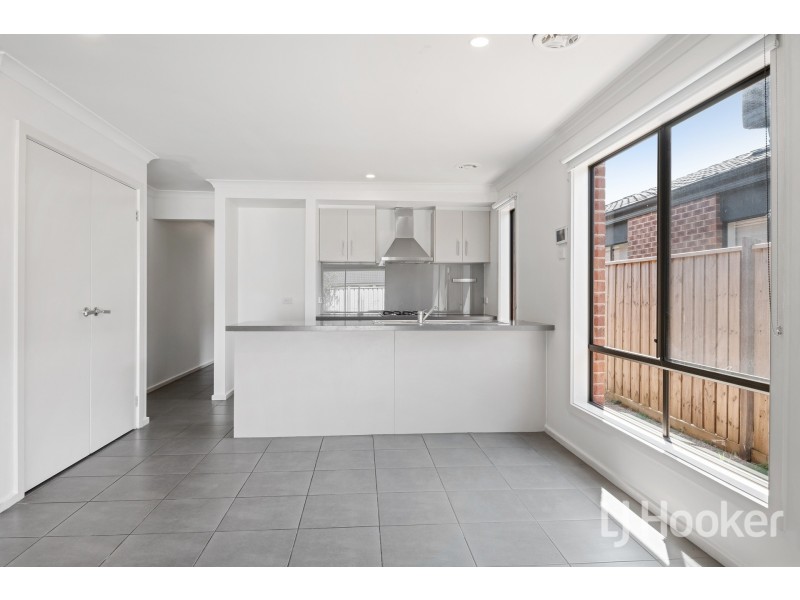 8 Boswell Place, Truganina VIC 3029