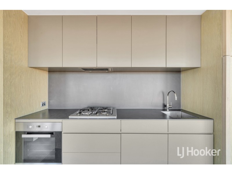 3703/8 Pearl River Road, Docklands VIC 3008