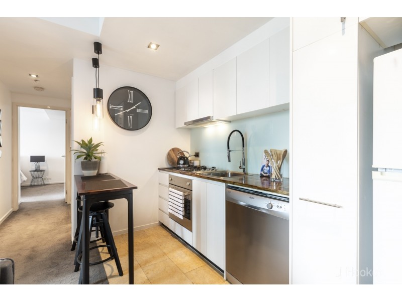 1707/8 Downie Street, Melbourne VIC 3000