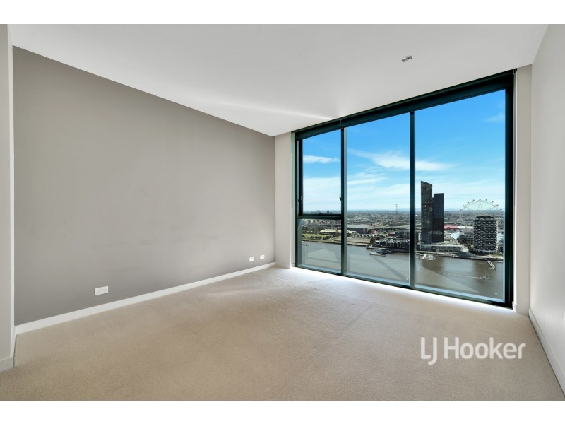 2404/9 Waterside Place, Docklands VIC 3008