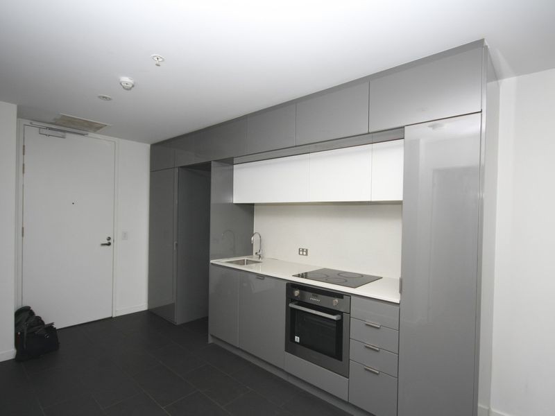 3017/551 Swanston Street, Carlton VIC 3053