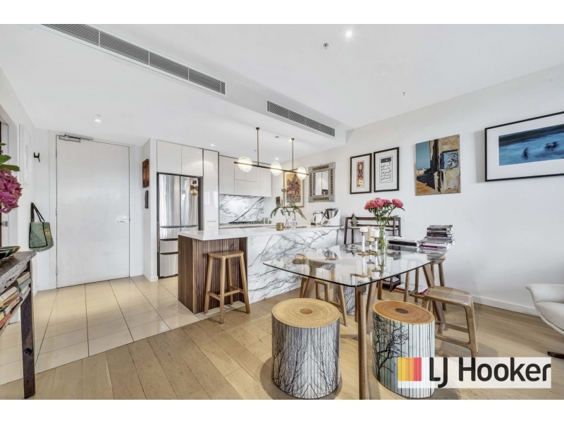 720/55 Queens Road, Melbourne VIC 3004