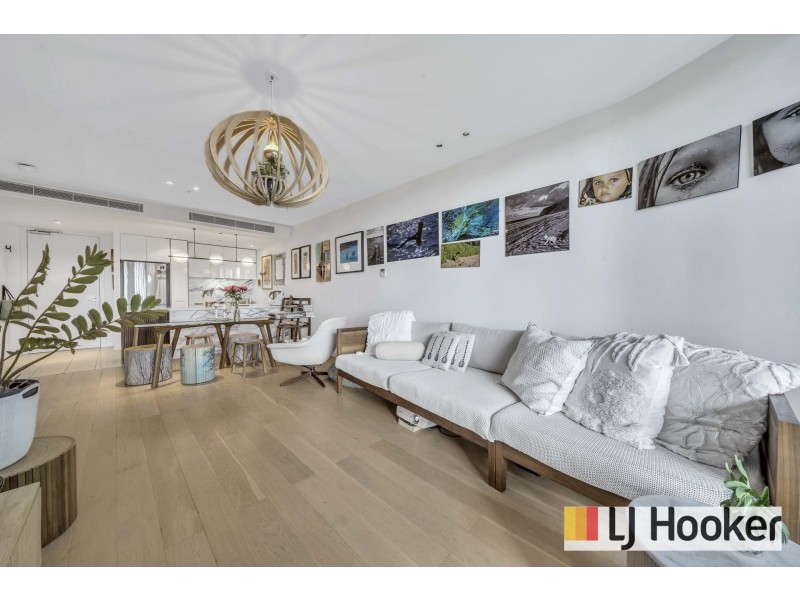 720/55 Queens Road, Melbourne VIC 3004