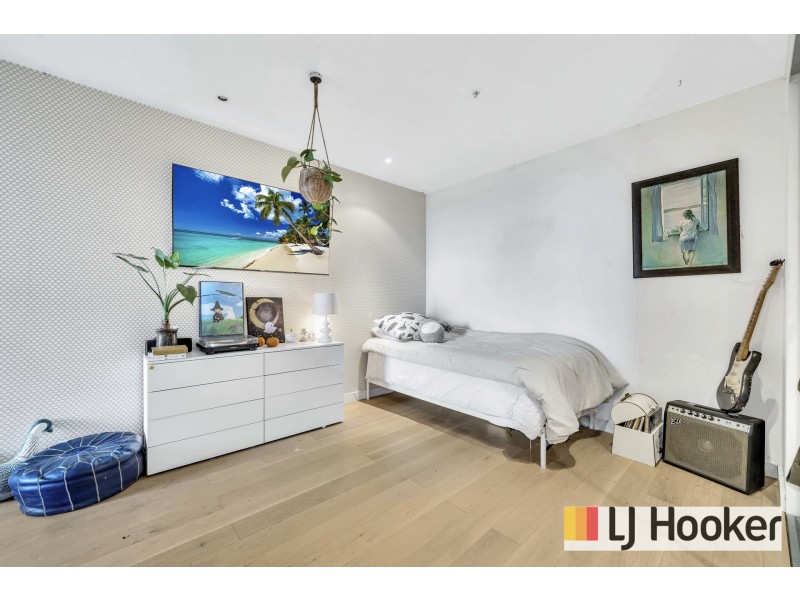 720/55 Queens Road, Melbourne VIC 3004