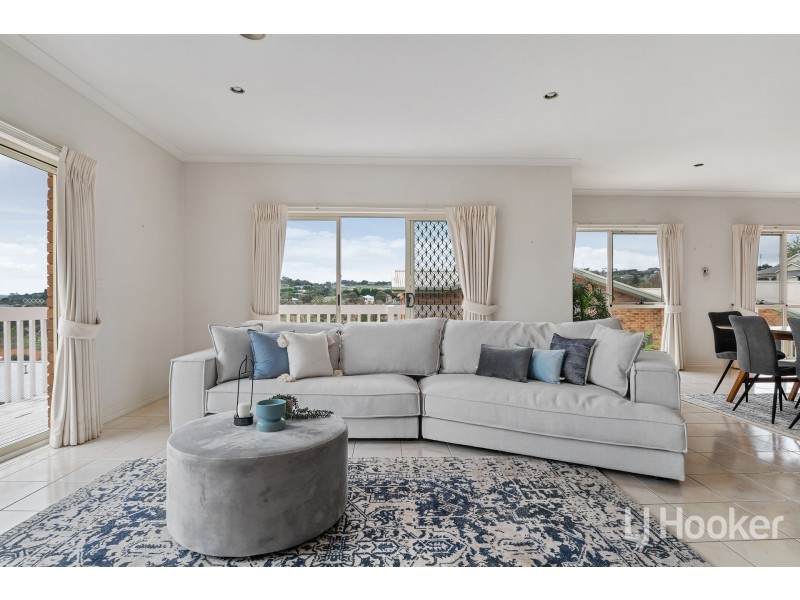 13 Balfour Court, Berwick VIC 3806