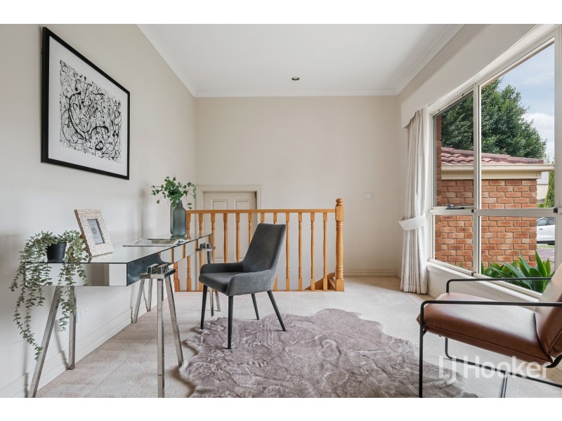 13 Balfour Court, Berwick VIC 3806