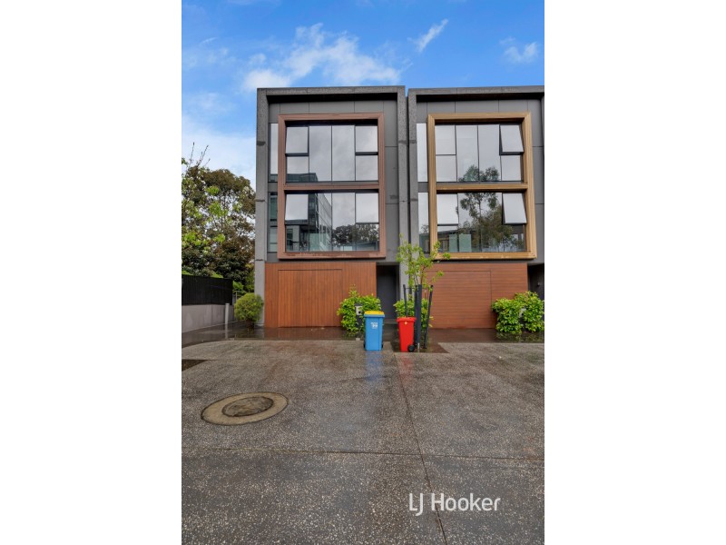 14 Periwinkle Place, Armadale VIC 3143