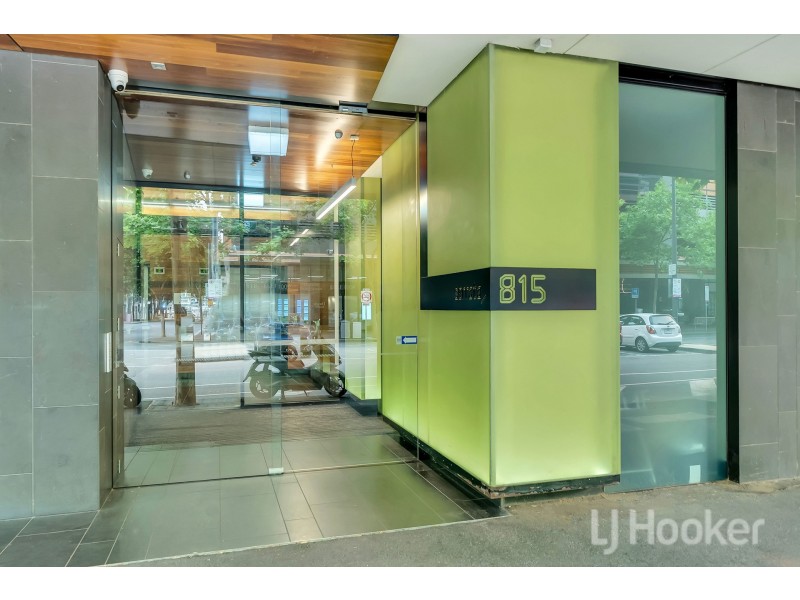 206/815 Bourke Street, Docklands VIC 3008