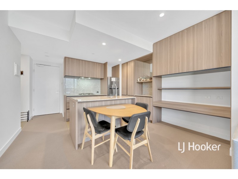 1716/160 Victoria Street, Carlton VIC 3053