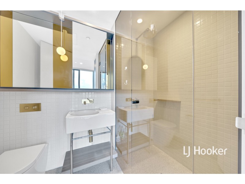 1716/160 Victoria Street, Carlton VIC 3053