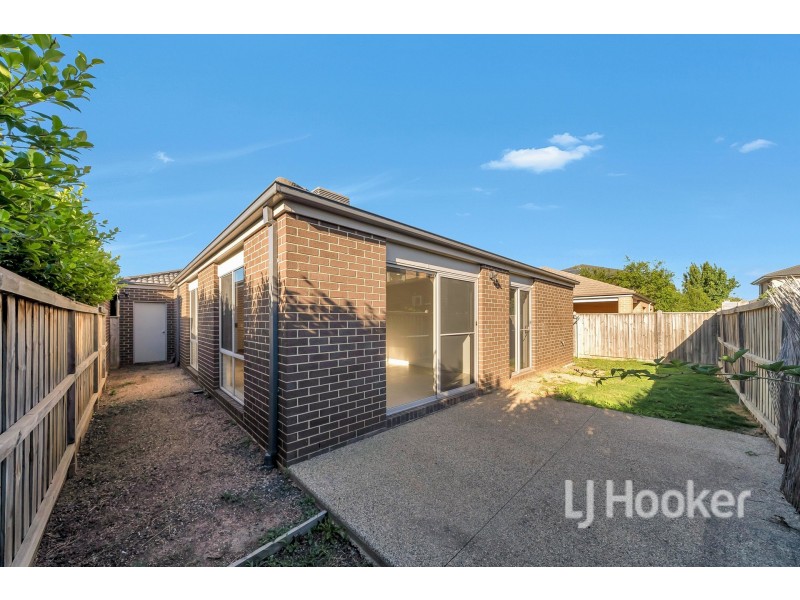 11 Lambro Way, Point Cook VIC 3030