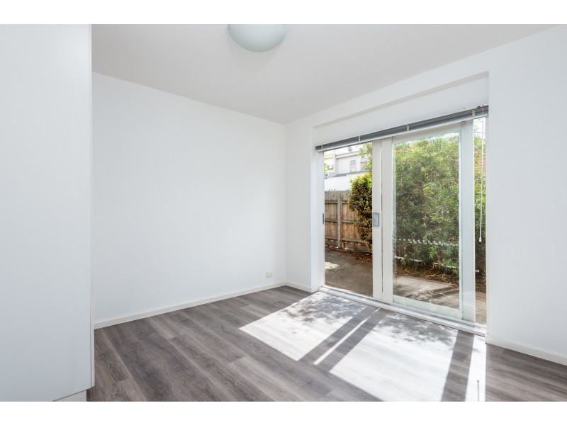 2/608 Bell Street, Preston VIC 3072