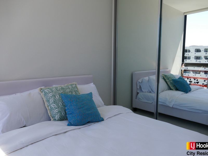 1110S/883 Collins Street, Docklands VIC 3008