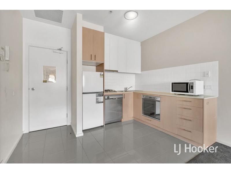 1612/250 Elizabeth Street, Melbourne VIC 3000