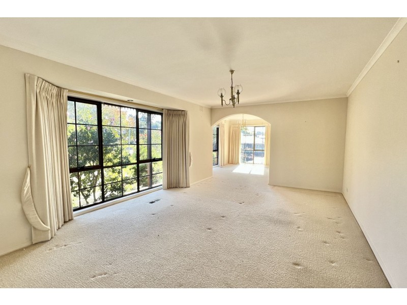 3 Shannon Way, Berwick VIC 3806