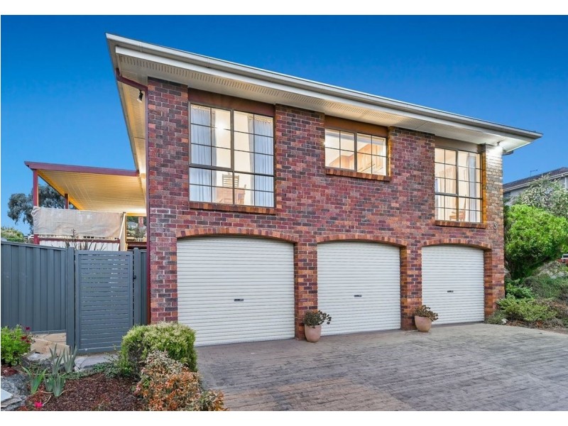 3 Shannon Way, Berwick VIC 3806