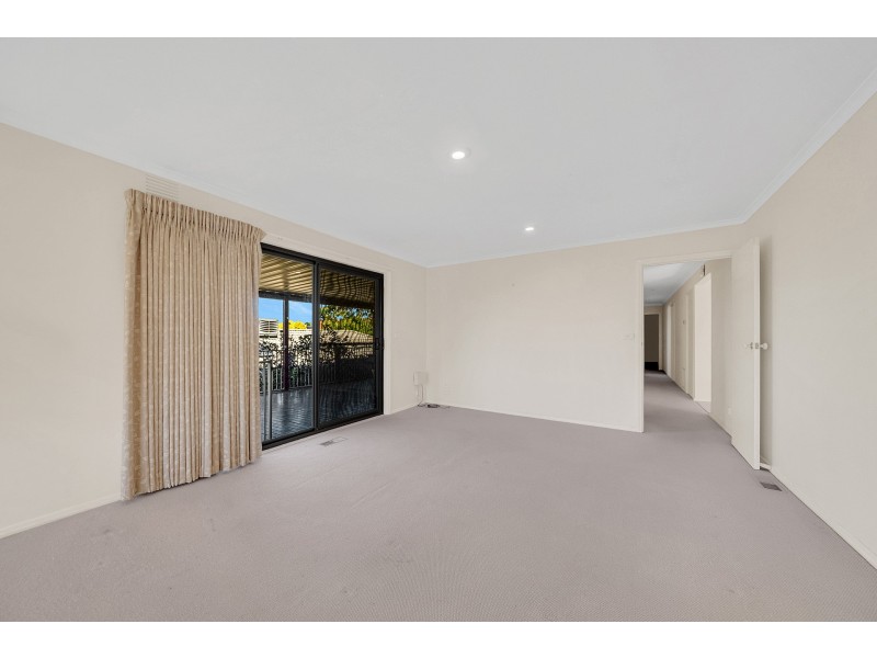 3 Shannon Way, Berwick VIC 3806