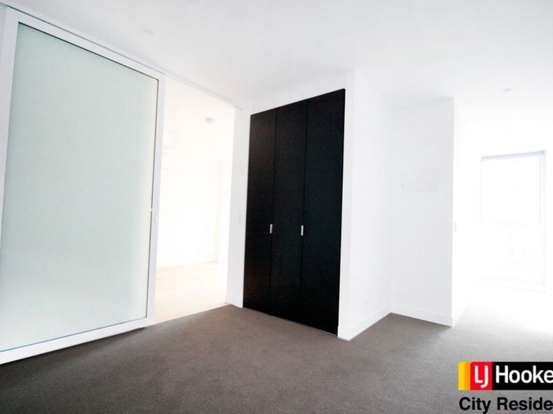 2004/38 Rose Lane, Melbourne VIC 3000