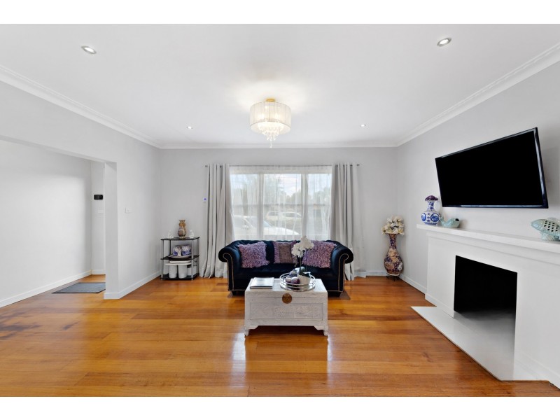 1/1 Little Street, Deer Park VIC 3023