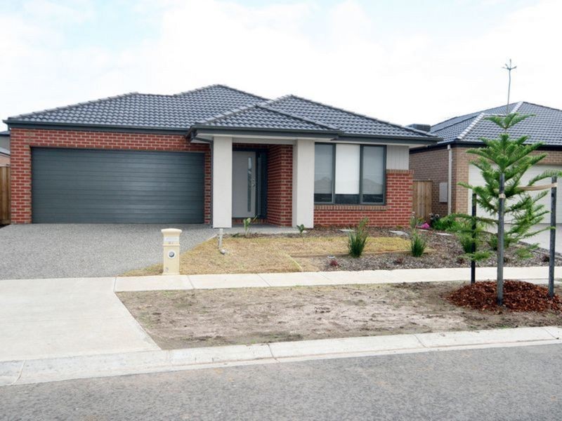 41 Bondi Parade, Point Cook VIC 3030
