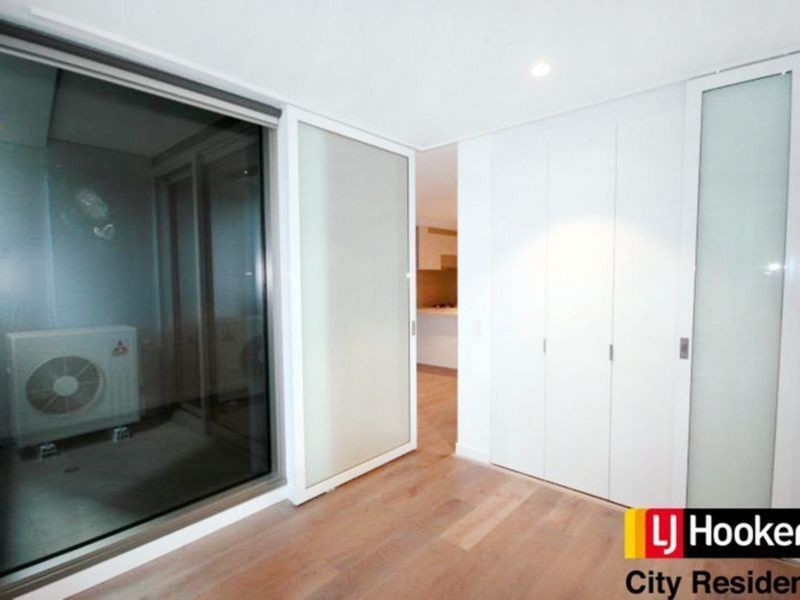 1408/38 Rose Lane, Melbourne VIC 3000