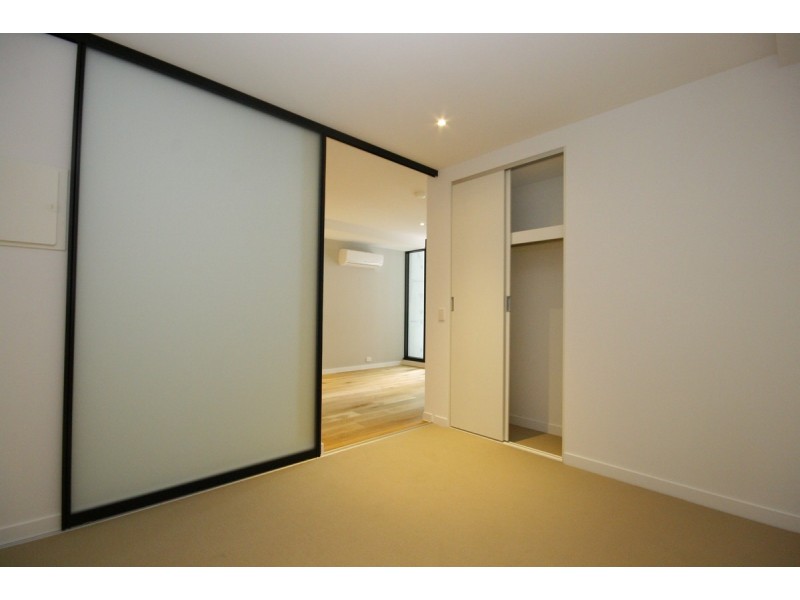 1402/11 Rose Lane, Melbourne VIC 3000