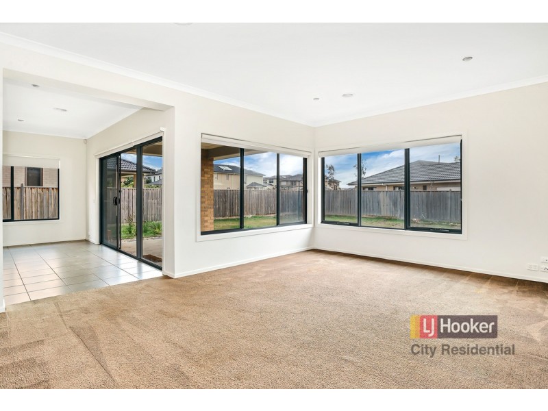 12 Solero Parade, Point Cook VIC 3030