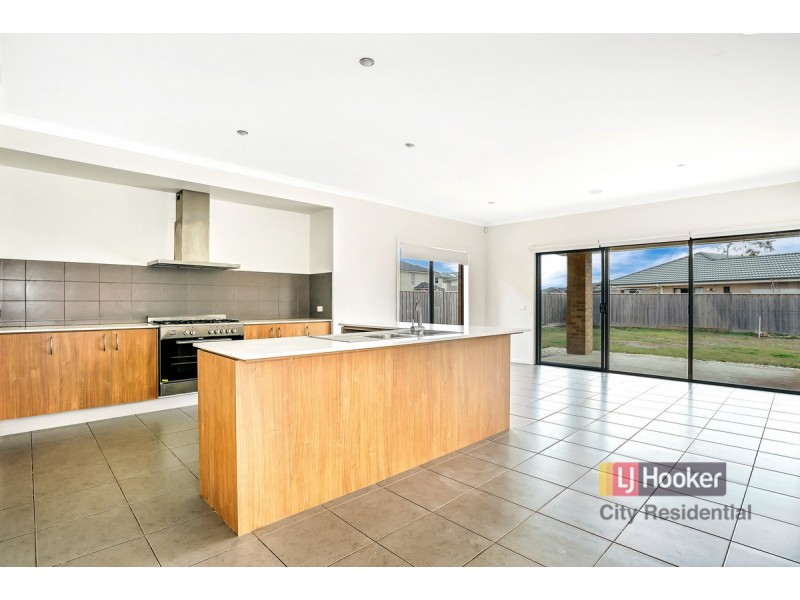 12 Solero Parade, Point Cook VIC 3030