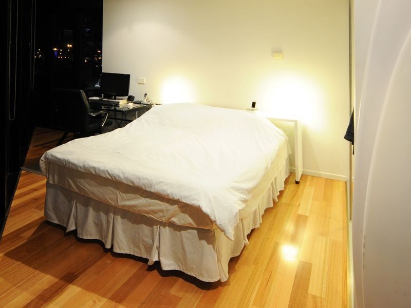 703/8 Waterview Walk, Docklands VIC 3008