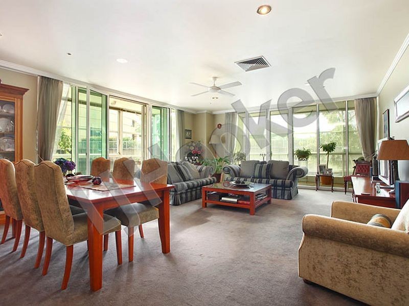 12/28 Southgate Ave, Southbank VIC 3006