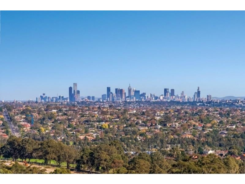 402/5 Sovereign Point Court, Doncaster VIC 3108