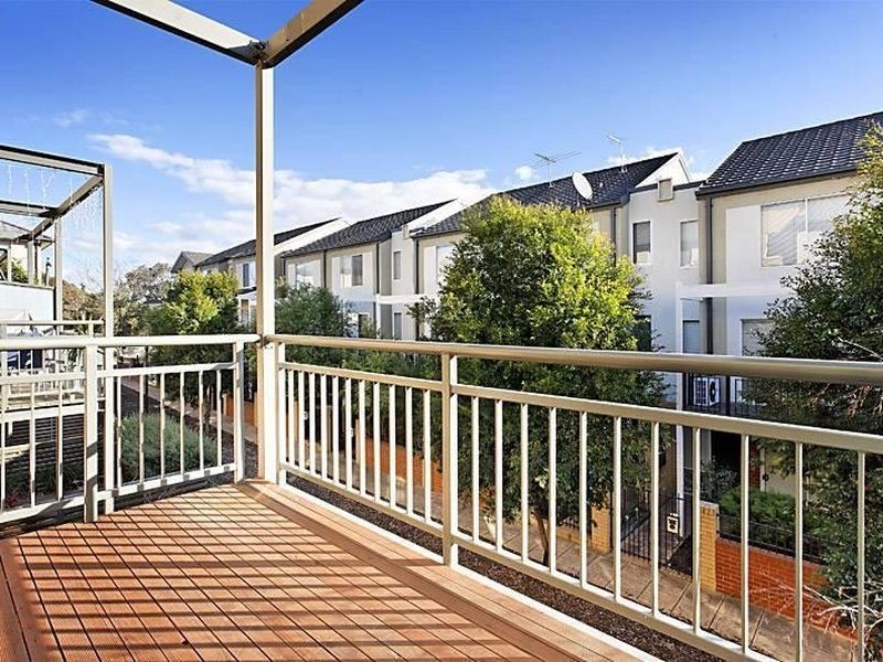 9 Cavalry Circuit, Maribyrnong VIC 3032