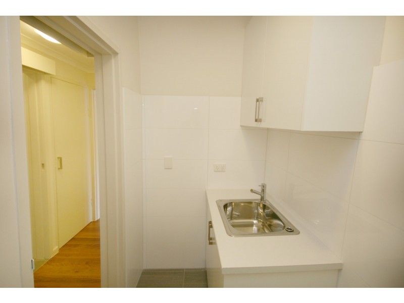 4/9 The Strand, Moonee Ponds VIC 3039
