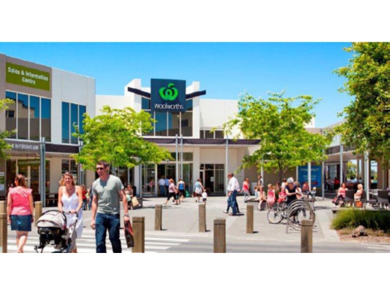 ^ Bridge Inn Road, Doreen VIC 3754