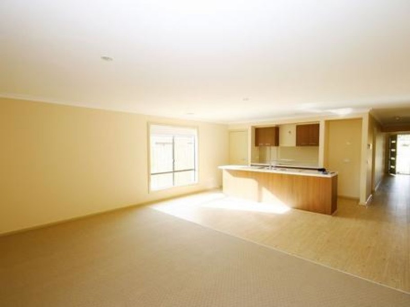 136 Eminence Boulevard, Doreen VIC 3754