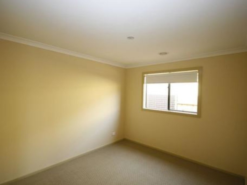 136 Eminence Boulevard, Doreen VIC 3754