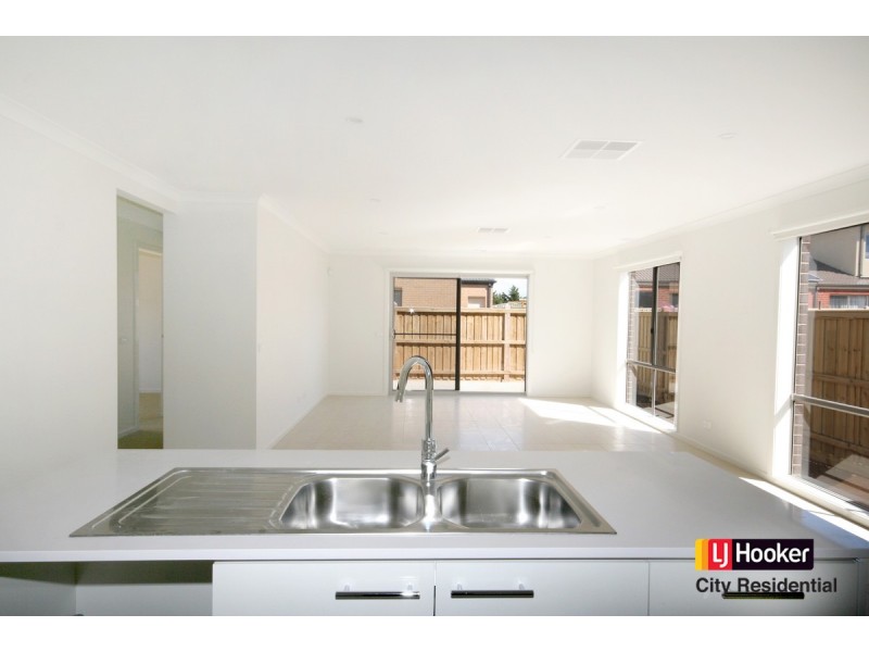 11 Lambro Way, Point Cook VIC 3030