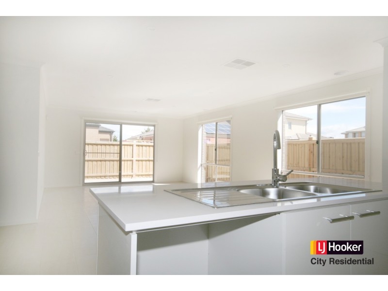 11 Lambro Way, Point Cook VIC 3030