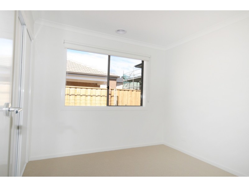 11 Lambro Way, Point Cook VIC 3030