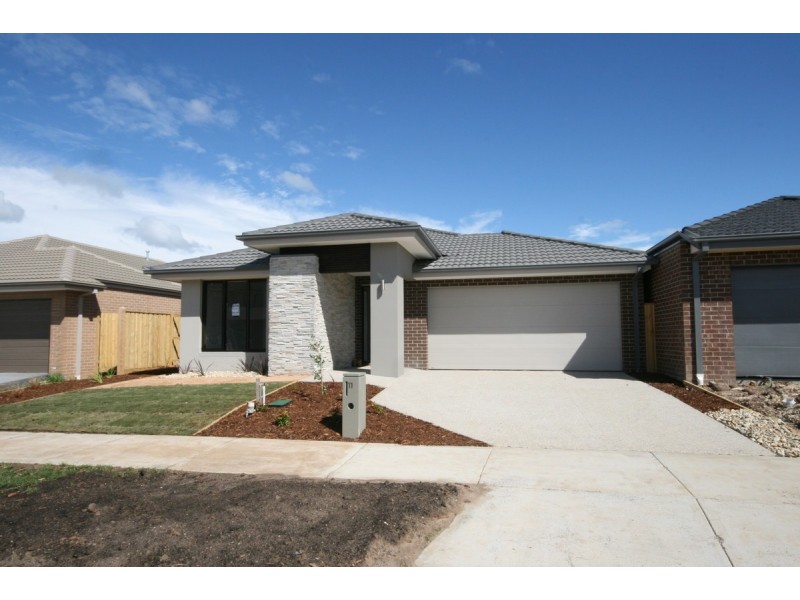 11 Lambro Way, Point Cook VIC 3030