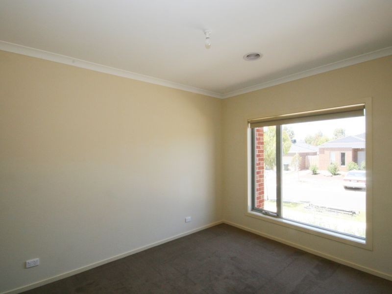 44 Starling Ave, Tarneit VIC 3029