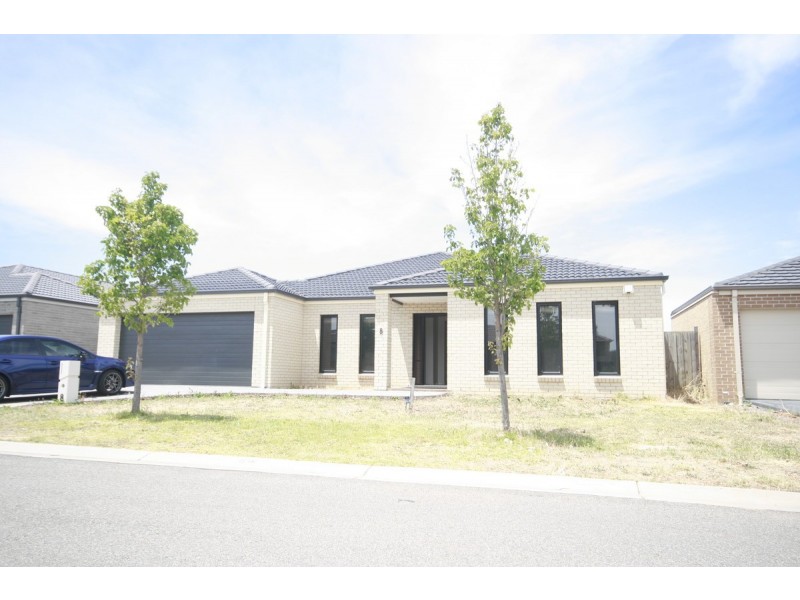 8 Kimba Circuit, Truganina VIC 3029