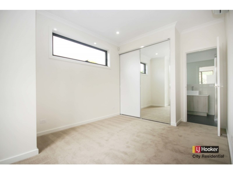 1/17 South Crescent, Heidelberg West VIC 3081