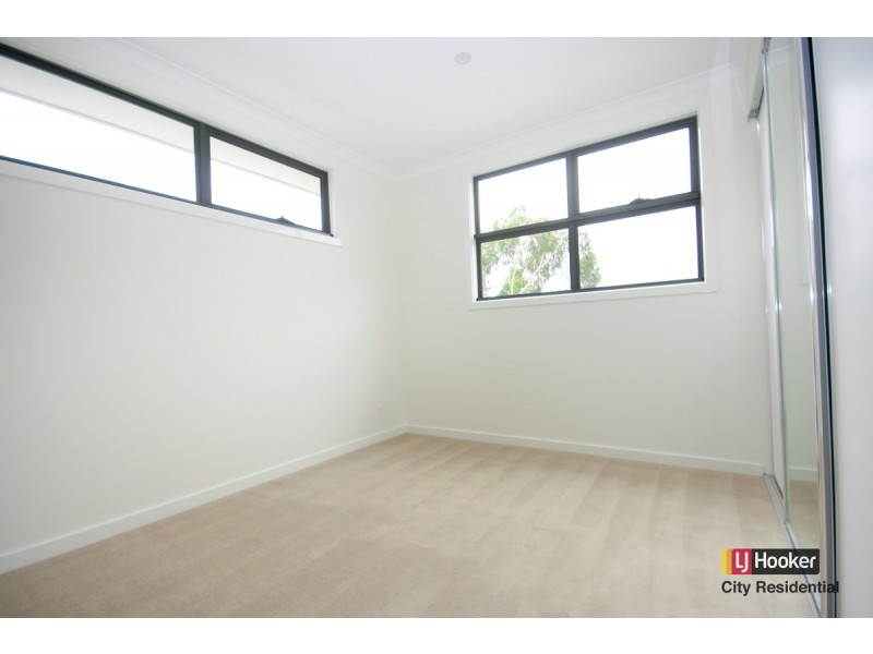 1/17 South Crescent, Heidelberg West VIC 3081