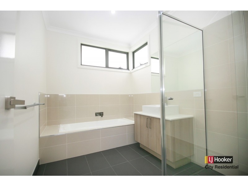 1/17 South Crescent, Heidelberg West VIC 3081