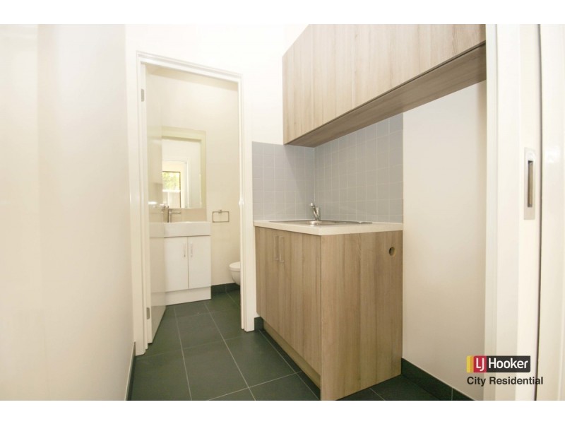 1/17 South Crescent, Heidelberg West VIC 3081