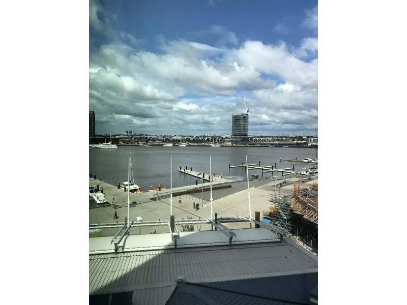 24 NewQuay Promenade, Docklands VIC 3008
