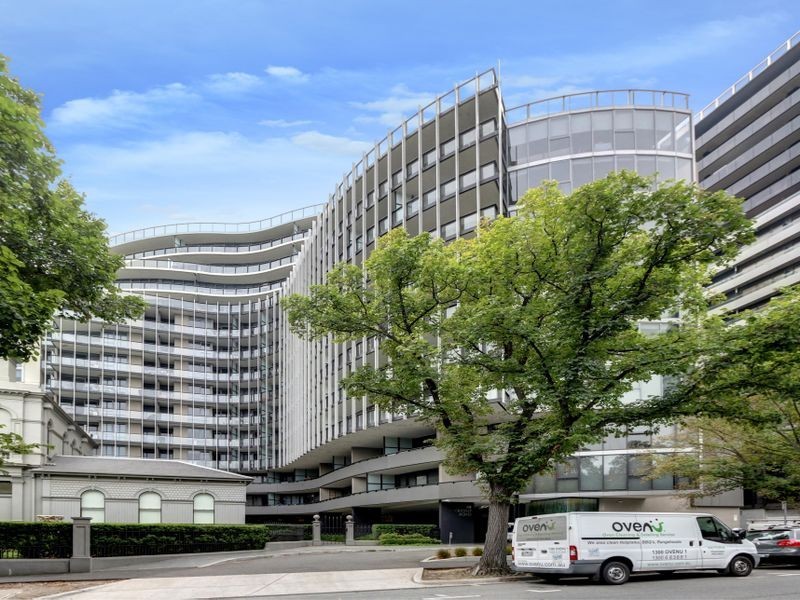 55 Queens Road, Melbourne VIC 3004