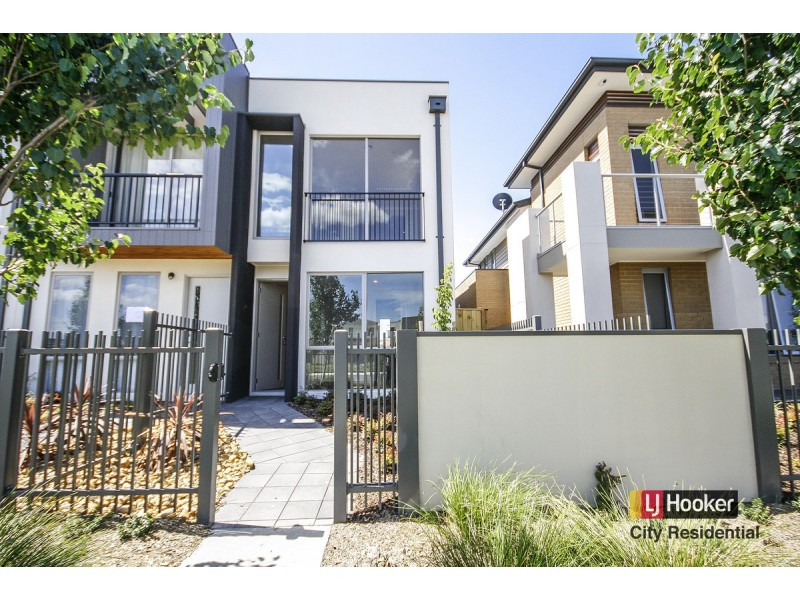 15 Saltwater Promenade, Point Cook VIC 3030